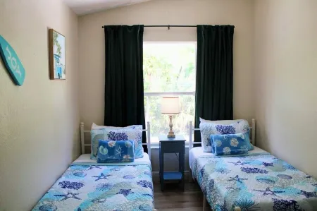 Entire Home Direct River Access Momma Marie’s