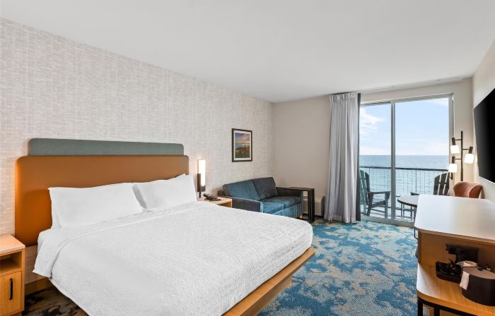 Hampton Inn by Hilton St Ignace Lakefront Mackinac