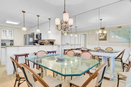 123d Shipwatch by Avantstay Beach Access + Pool