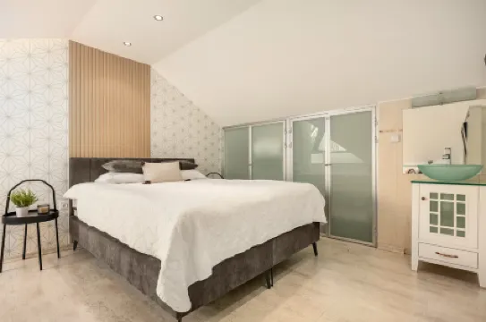 Royal Park Resort Apartment 28