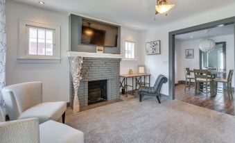 Charming Springfield Home 2 Mi to Downtown