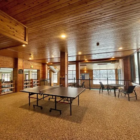 Elite End Unit~1 Bedroom+Loft~Ski-InSki-Out~Pools~View