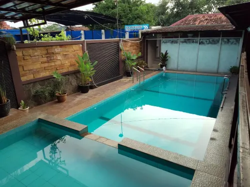 Guest House Syariah GS Taman Keluarga - Parkplatz