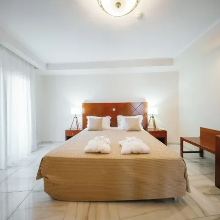 Nefeli Hotel