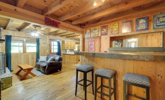 Family-Friendly Afton Cabin with Porch and Fire Pit!