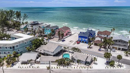 Sunset Beach_Cozy boutique cottage with all the must have beach amenities