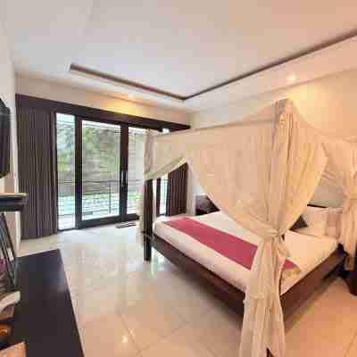 PENELOPY VILLA 1 NEAR EAT STREET OBEROI. Rooms
