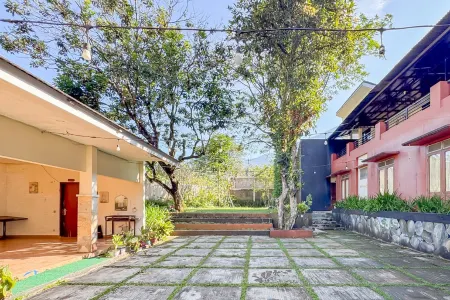 Hotel/Villa Anugerah