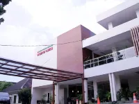 Hotel Wisata Baru Hotels in Serang
