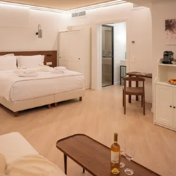 Liberty Suites Spetses