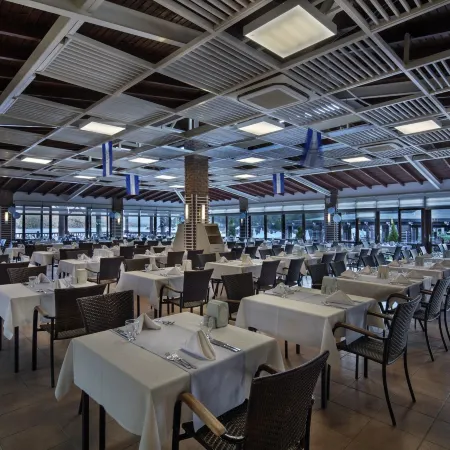 Green Bay Resort & Spa
