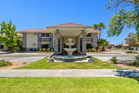 Red Roof Inn & Suites Ridgecrest