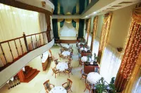 Nikolaevsky Hotel