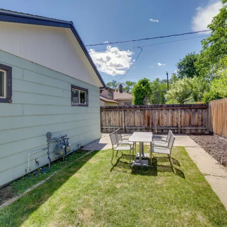 Relax Fireside! Tahoe Area Home 28 Mi to Slopes