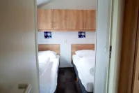 Chalets with a Bathroom, Near a Pond