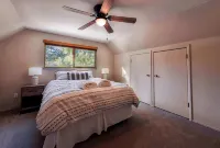 Charming Cherokee Cabin Secluded Stay for 6 Just 10 Minutes to Tahoe!