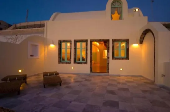 Vallas Apartments & Villas