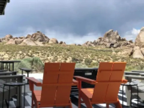 >>MAGICAL property on 5 acres in the Alabama Hills ローン・パインのホテル