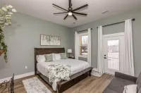 Historic Shotgun House Downtown Georgetown