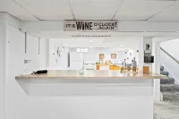 The Cozy House & Romantic Fireplace