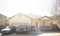 Modern 3-bedroom Guest Suite by Silicon Slopes