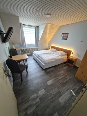 克羅恩膳宿公寓