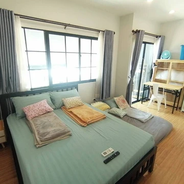 รูปภาพของ3-bedroom 3-bathroom townhome in the Suburbs of Bangkok with Club Pool&Gym