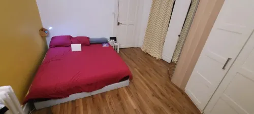 2-bedroom apartment with fully equipped private garden, tourist area and park