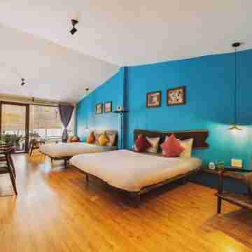 2 Beds-Quiet-Cozy-60sqm w/ Balcony In District 1 Rooms