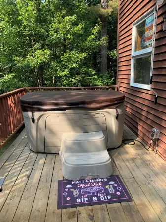 Private chalet with hot tub and private trail system.  Pet friendly.