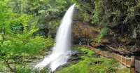 Nestled in the Mountains near Dry Falls! Easy access!