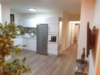 Luxurious penthouse - couples/families  2br minutes from TLV center free parking Hotels in Ramat Gan