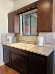 Chula Vista Cottage - Fully stocked, clean and central 1 bed, 1 bath in Tucson