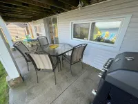 Lakeside Escape: Cozy Family Cottage Retreat Hotels in Tay