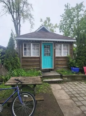 Cozy Grand cabins with AC, WiFi, 8 separate bedrooms & baths perfect for groups!