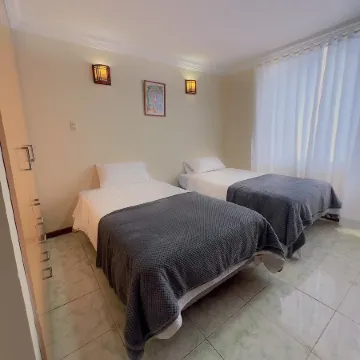 Enchanting 2-bedroom apartment with WiFi in Loja