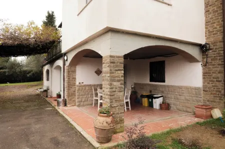 Catherine's Tavern Отели в г. Понтассьеве