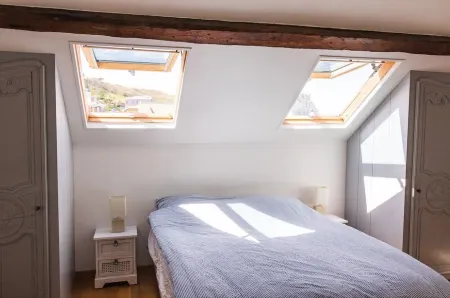 Typical fisherman's house, town center, sea view Отели рядом с достопримечательностью «Этрета»