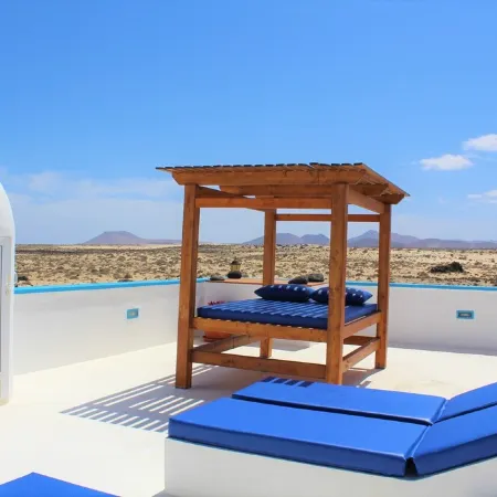 Privilege Bay- Villa Eesha-sea view and natural park view. Beach front location.