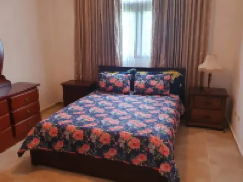 Glamorous & beautiful villa فنادق في 