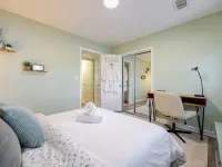 Cozy One-Bed Apartment in Heart of Herndon Ξενοδοχεία στην πόλη Dranesville