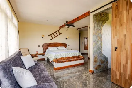 Art Tropical Retreat for Relaxation, Barbecue, and Quality Family Time