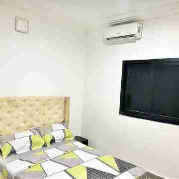 Charmant, Appartement de 2 Pièces Situé à Angre Rooms