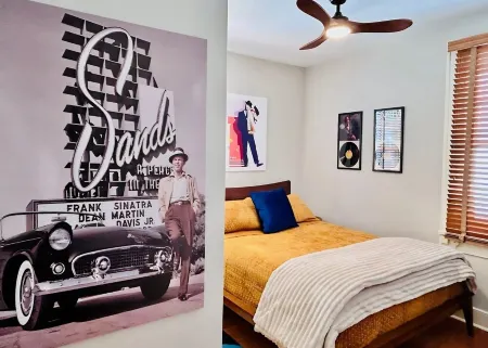 5BR Hollywood-Glam-Themed Historic Home + Sauna, Sleeps 12