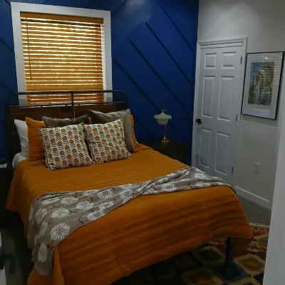 South Brooksville, New Cozy Cottage, Convenient. 30 minutes from Tampa