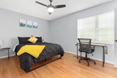 Relaxing & Modern 2 Bdrm UNC/Duke Vacation Home