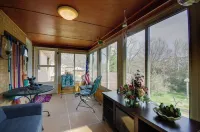 Charming Jefferson City Home 2 Mi to Downtown! - Homestays