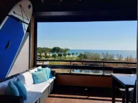 Bel appartement en bord de plage face à la mer Hotels in Ghisonaccia