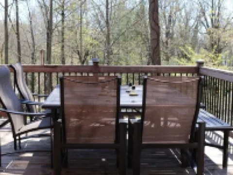 Annapolis Area Gem for Family and Friends Hotels in Parole