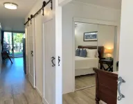 Locally-owned, eco-friendly condo on Road to Hāna. 2-min walk to beach & seafood Hotels in Paia